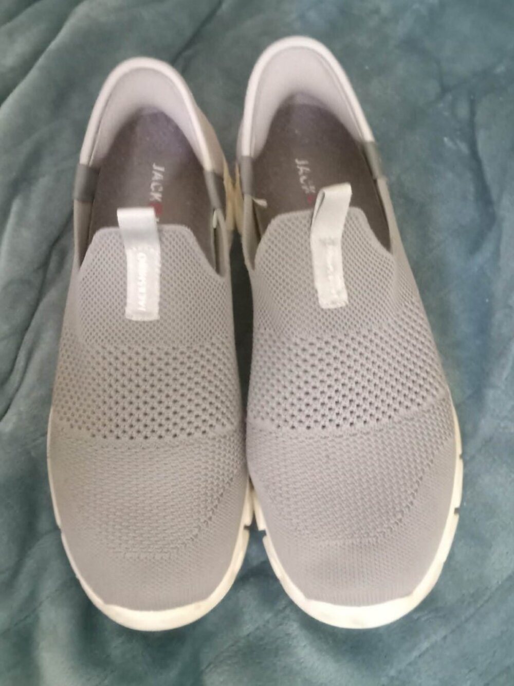 Size 9 Ladies' JACKSHIBO cloth step in shoes (similar to Skechers), grey